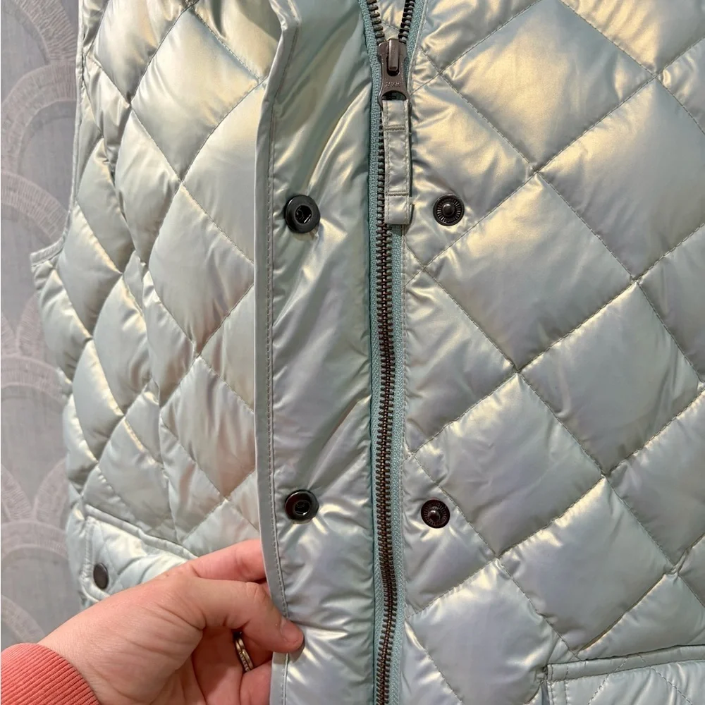 Talbots QUILTED DOWN PUFFER VEST in Pearlized Snowbound Blue, SZ L NWOT - Picture 5 of 7